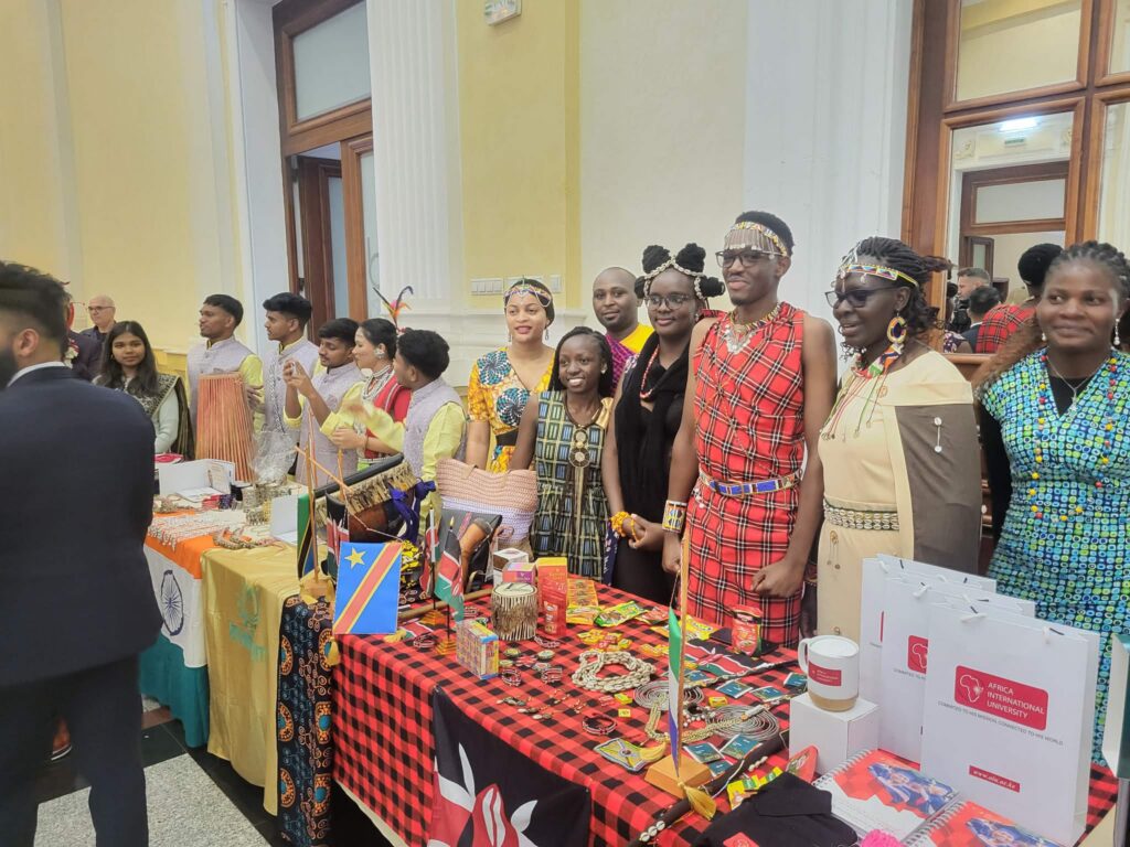 Universitatea din Craiova a devenit hub global stand - Jurnalul Olteniei – Știri din Craiova și Oltenia Universitatea din Craiova a devenit hub global stand