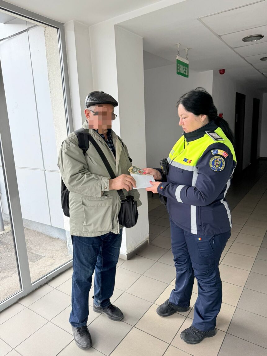 Bani uitați în gară: 4.000 de lei recuperați în Vâlcea