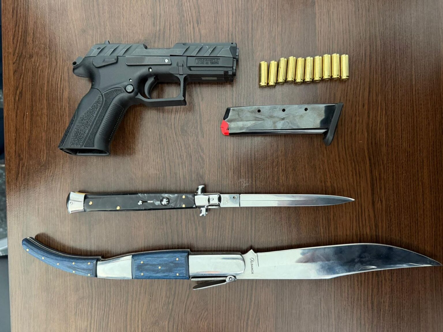 Arme descoperite la Severin, în noaptea de Înviere