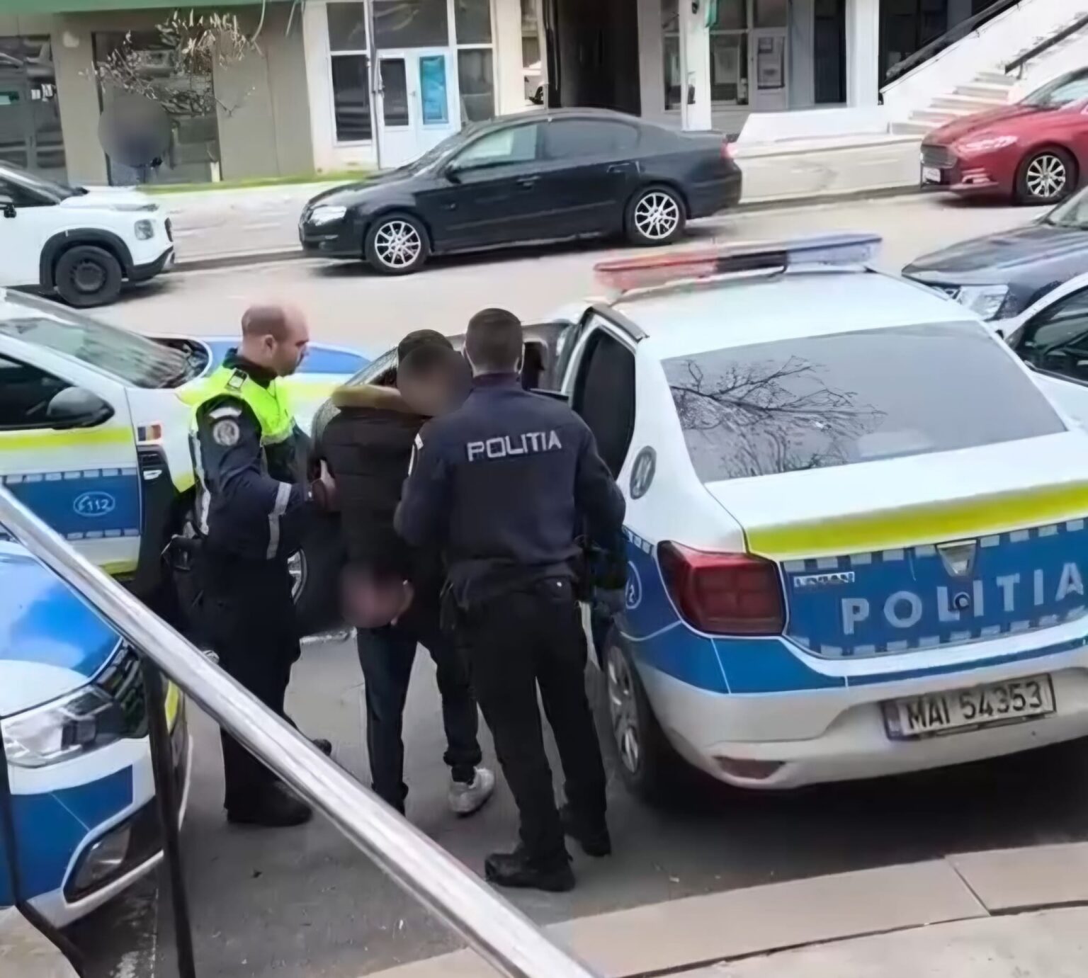 Ultraj în Dolj: tânăr arestat după agresarea unui polițist