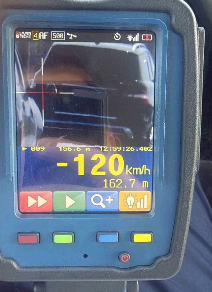 Craiova: Șoferiță fără permis după ce a condus cu viteză