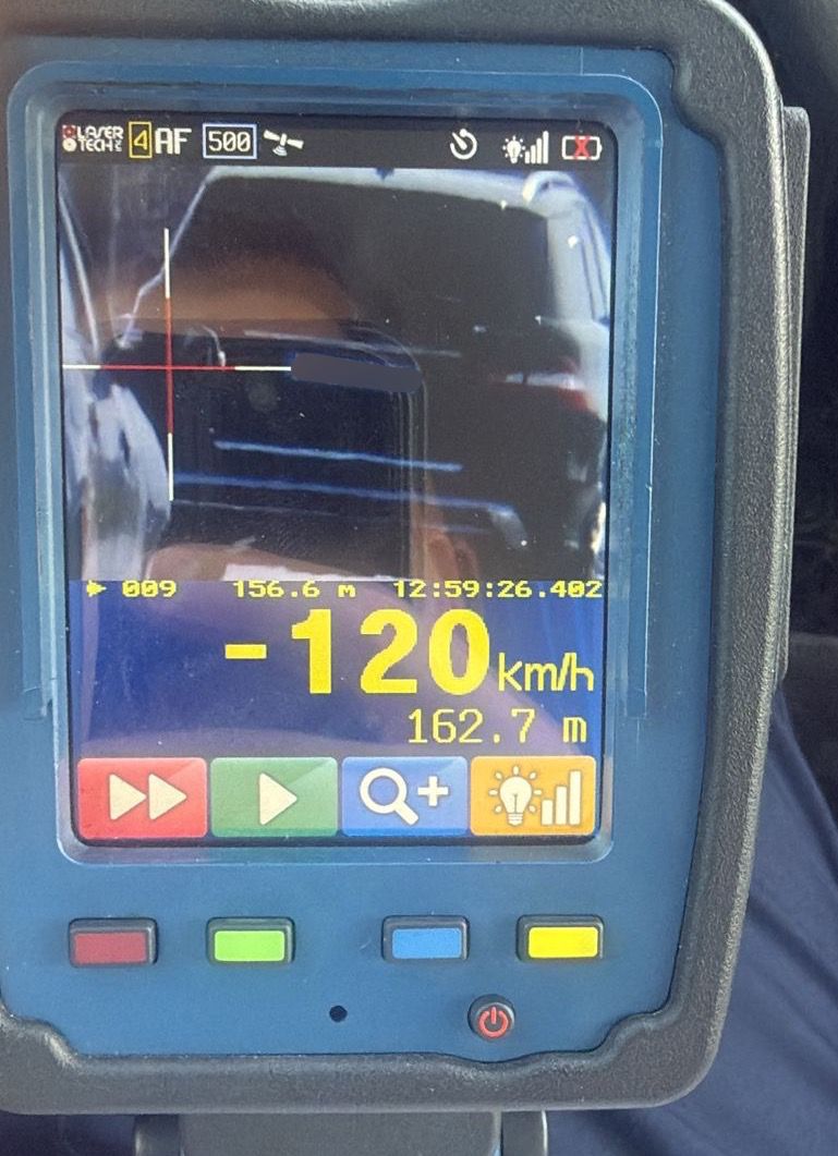 Craiova: Șoferiță fără permis după ce a condus cu viteză