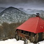 Apel pentru salvarea conacelor din Defileul Jiului