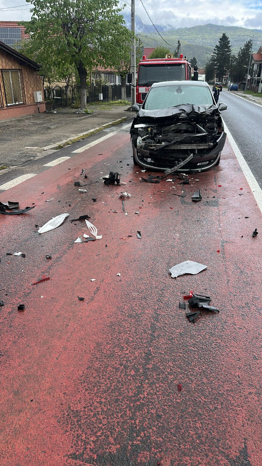 Călimănești: Accident pe DN 7. Un tânăr a ajuns la spital