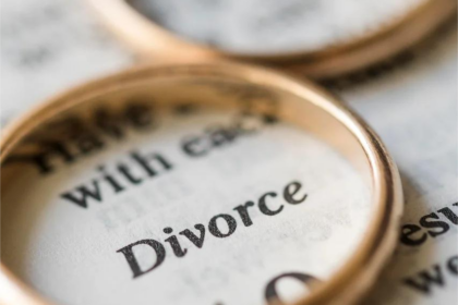 Foștii soți pot păstra numele după divorț. Legea, adoptată: Foto: Pixabay