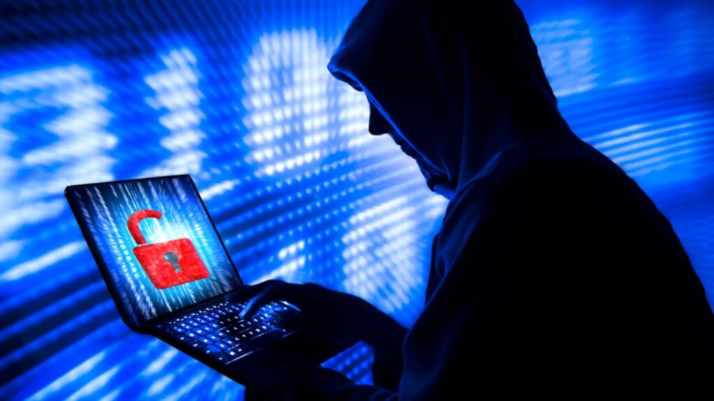 Hackerii ruși au spart e-mailurile Armatei Române