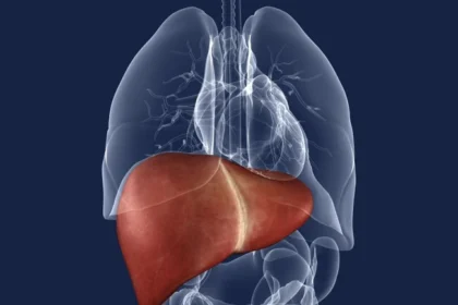 Semnele ignorate care arată că alcoolul în exces îți afectează ficatul
