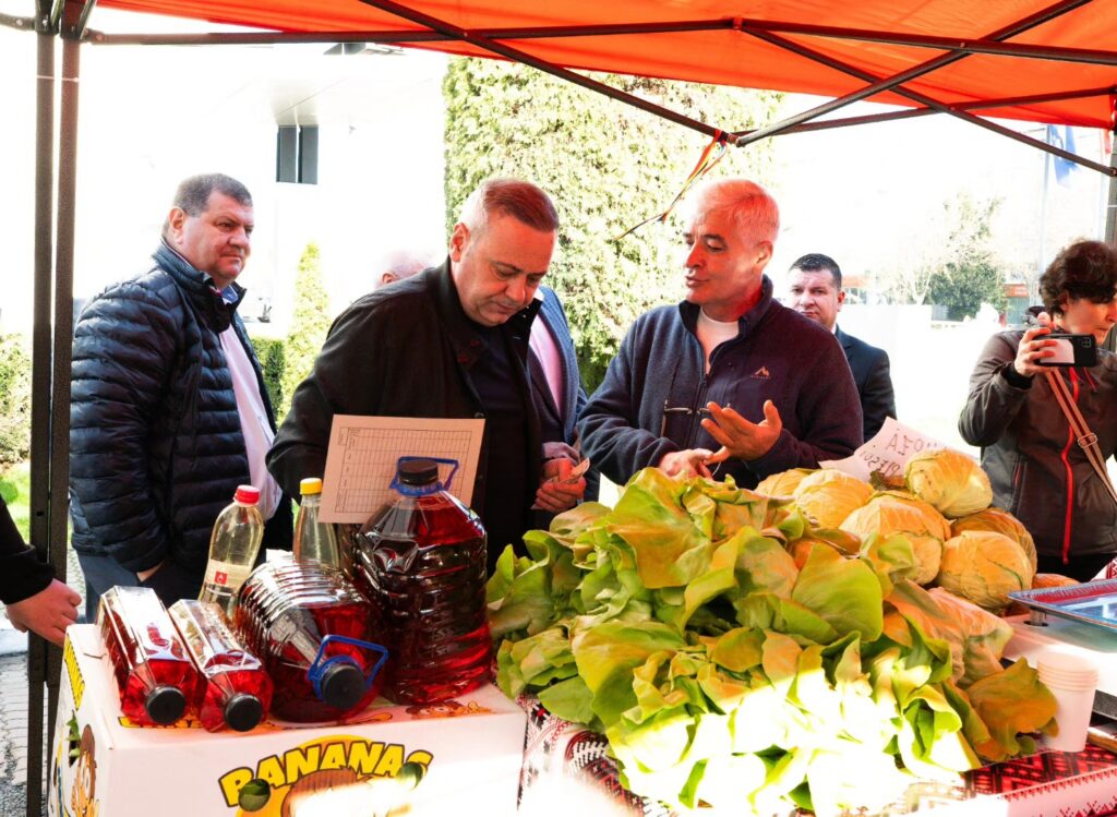 piata producatroilor olteni 666013968_122181892412796405_7634057502825903330_n 34 - Jurnalul Olteniei – Știri din Craiova și Oltenia
