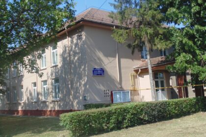 Profesorii din Gorj, fără bani de navetă de un an