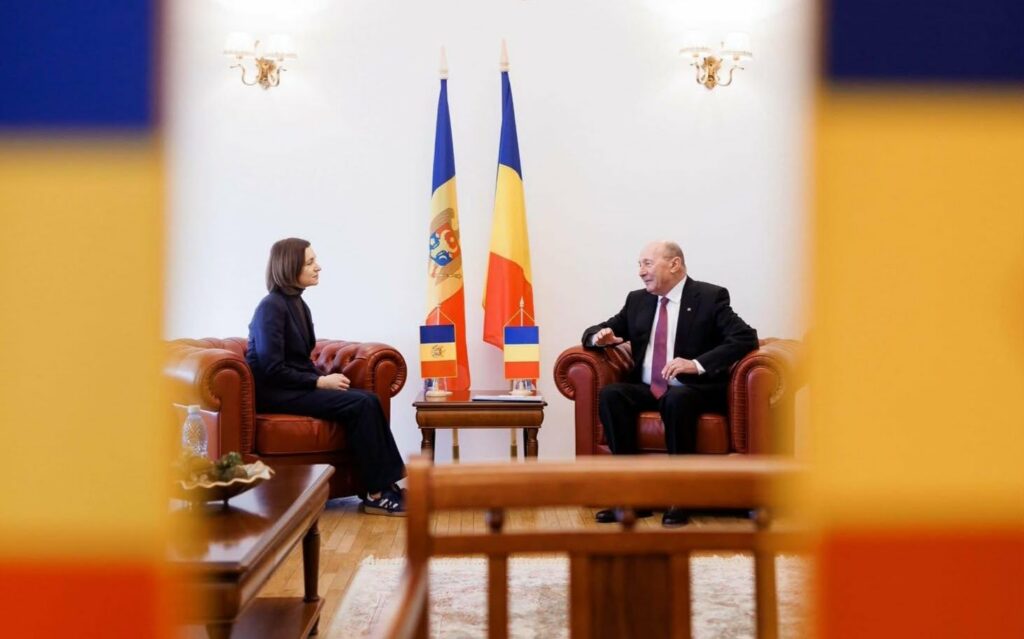 Traian Băsescu, alături de Maia Sandu. Foto: Facebook