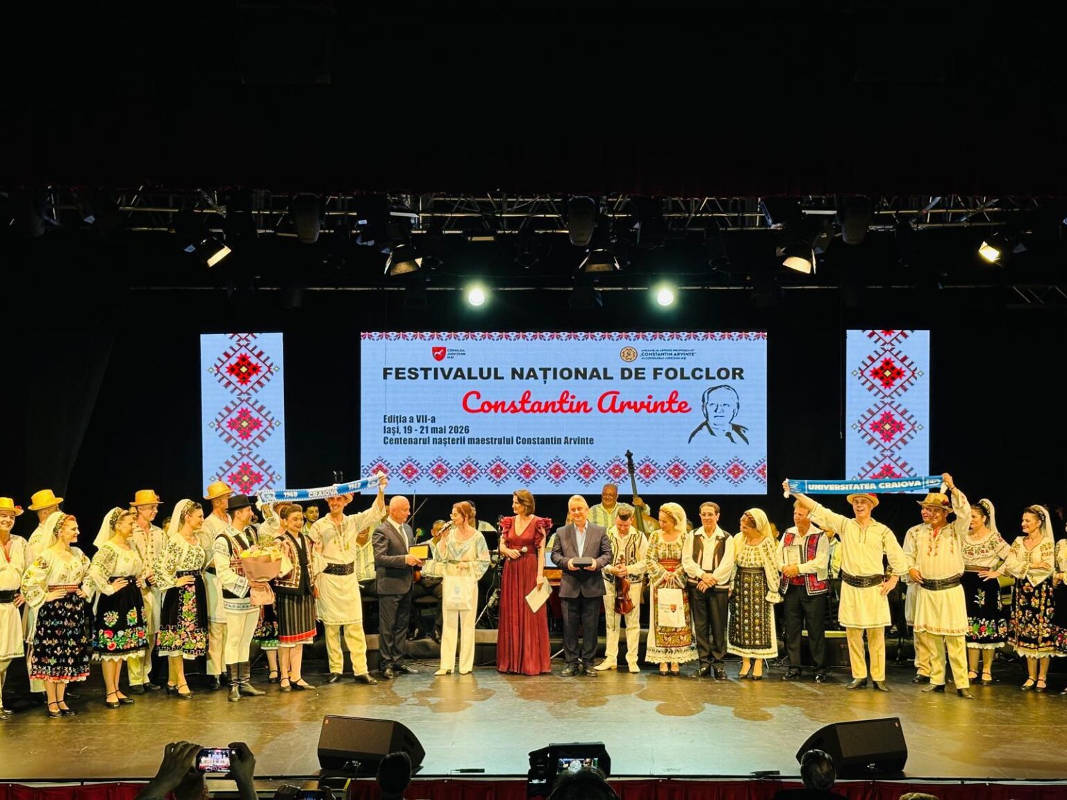 Ansamblul ”Maria Tănase”, premiat la Iași