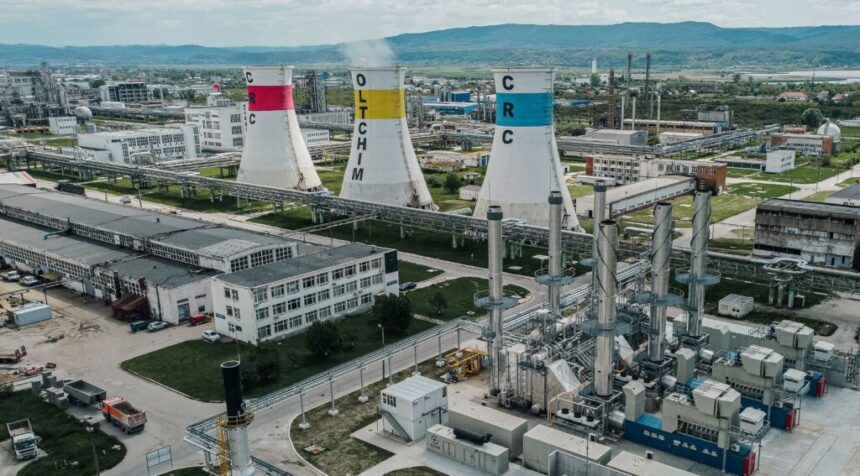 Reorganizare la Chimcomplex. Foto: Facebook