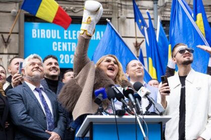 SOS cere suspendarea lui Nicușor Dan