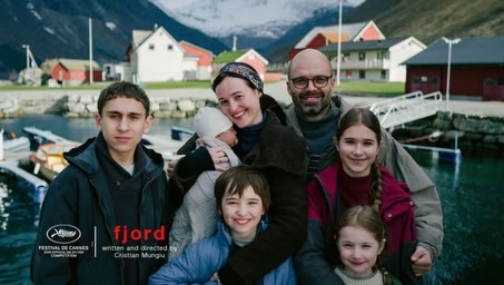 Cristian Mungiu, ovaționat 12 minute la Cannes. Foto: Facebook/ fjordthefilm