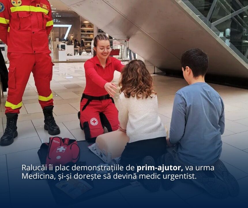 Crucea Roșie: O tânără din Craiova inspiră prin voluntariat