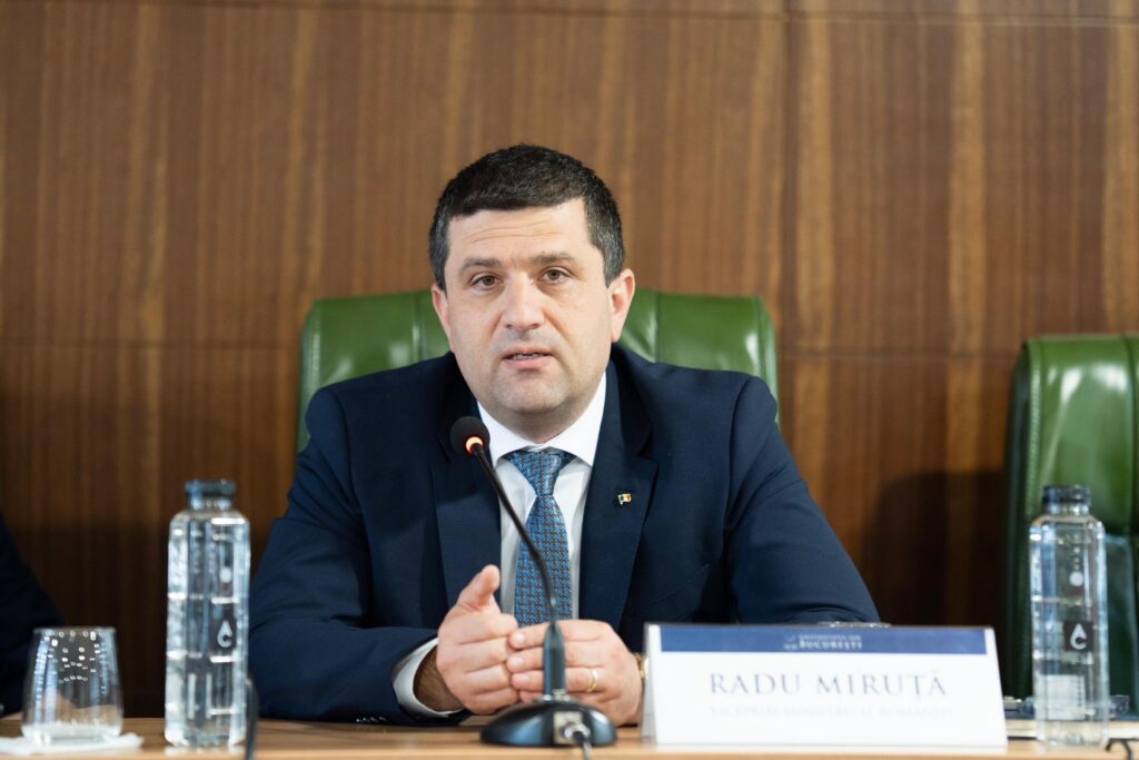 Legea salarizării: Ce se întâmplă cu banii militarilor - Jurnalul Olteniei – Știri din Craiova și Oltenia Legea salarizării: Ce se întâmplă cu banii militarilor
