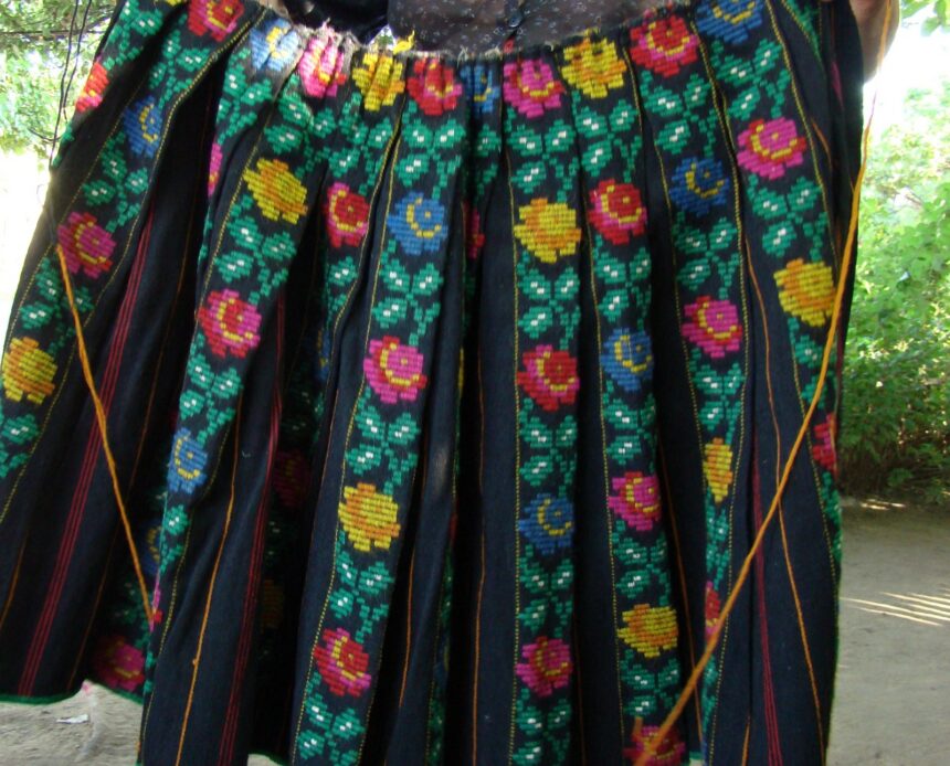 Tezaurul din Dolj: Costumul popular. Foto: Muzeul Olteniei
