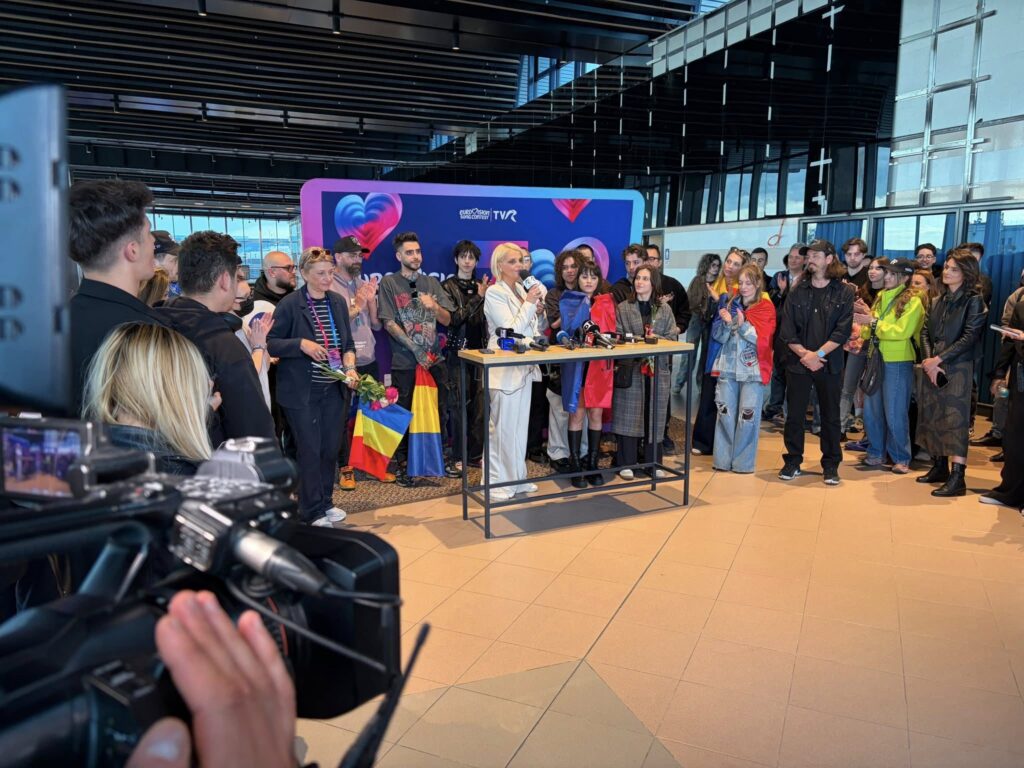 Alexandra Căpitănescu a revenit în țară. Foto: Facebook/ Eurovision Romania