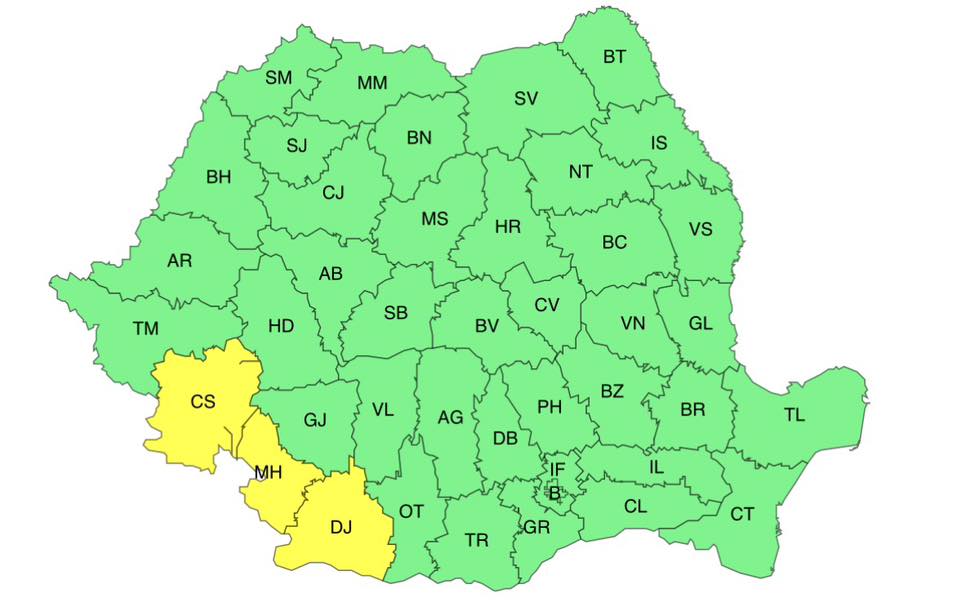 Map of Romania's counties; most are green, with three southwestern counties highlighted in yellow (CS, MH, DJ).