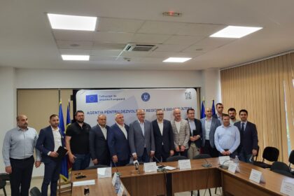 9 contracte cu finanțare de peste 10 milioane de euro semnate la sediul ADR Sud-Vest Oltenia