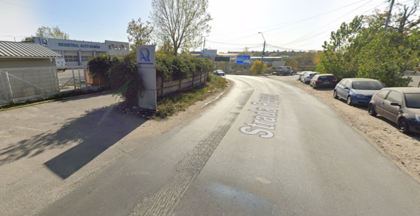 Curved road with parked cars on the right and a building labeled Registrul Auto Român on the left.
