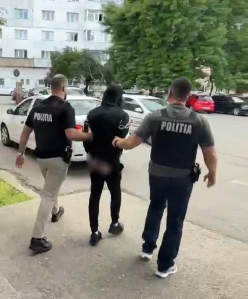 Craiova: Tânăr reținut după ce a furat un scuter