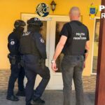 Percheziții DIICOT: Rețea uriașă de droguri și tutun