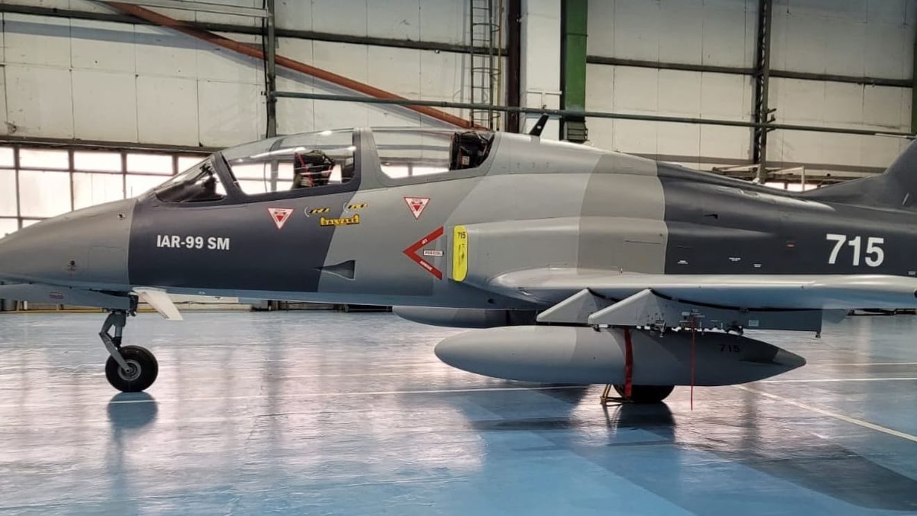 Modernizarea avioanelor IAR-99 pentru antrenamentul piloților de F-16, deblocată