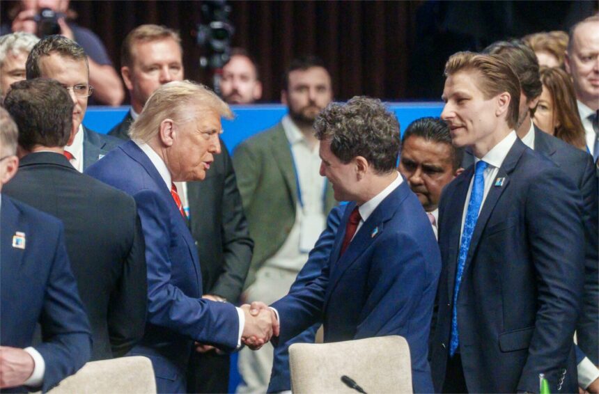 Nicușor Dan și Donald Trump, la summitul NATO de la Haga din iunie 2025. Foto: presidency.ro