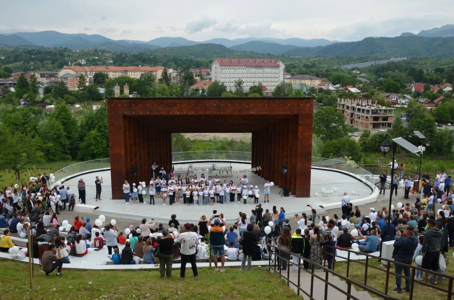 Parc de 2,5 milioane euro, inaugurat în Horezu