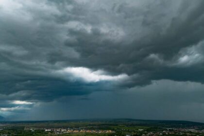 Noi alerte de furtuni în Oltenia