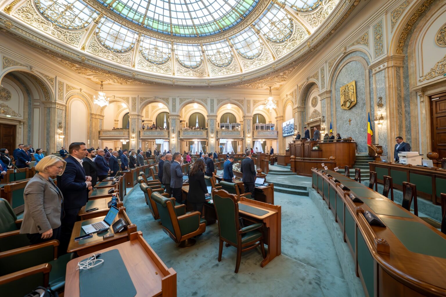 Senatul a respins alegerea primarilor în două tururi