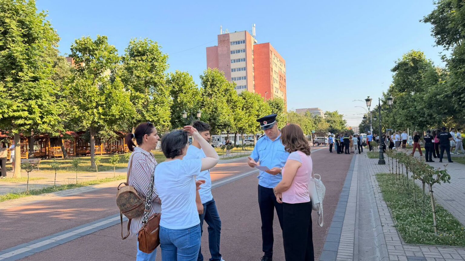 „Cea mai mare notă este să fii alături de el”: campanie în Mehedinți - Jurnalul Olteniei – Știri din Craiova și Oltenia „Cea mai mare notă este să fii alături de el”: campanie în Mehedinți