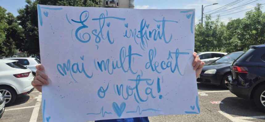Mesaj viral după examen. Foto: Facebook/Diana Bratucu