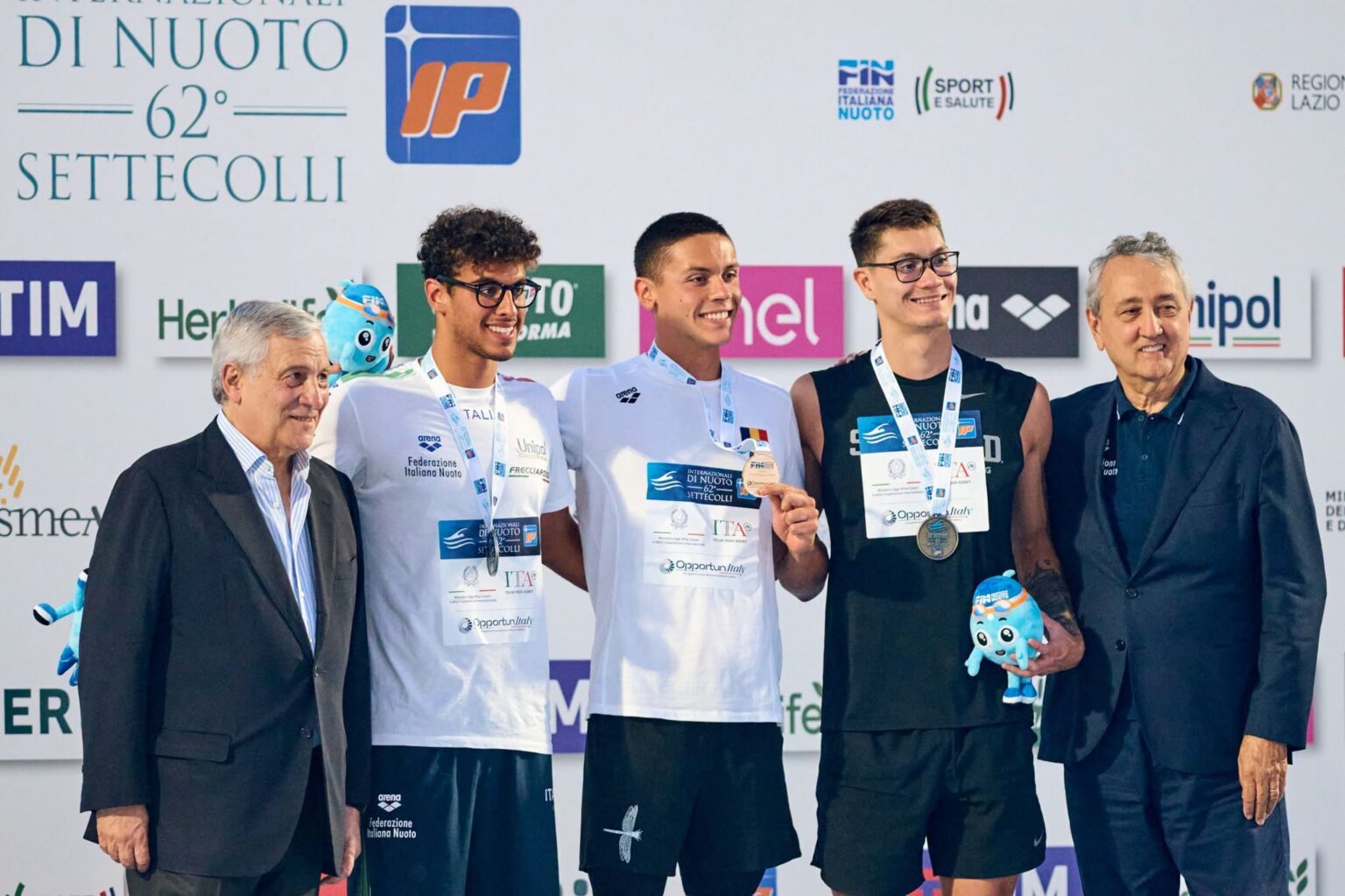 David Popovici, aur la 200 liber. Foto: FRNPM