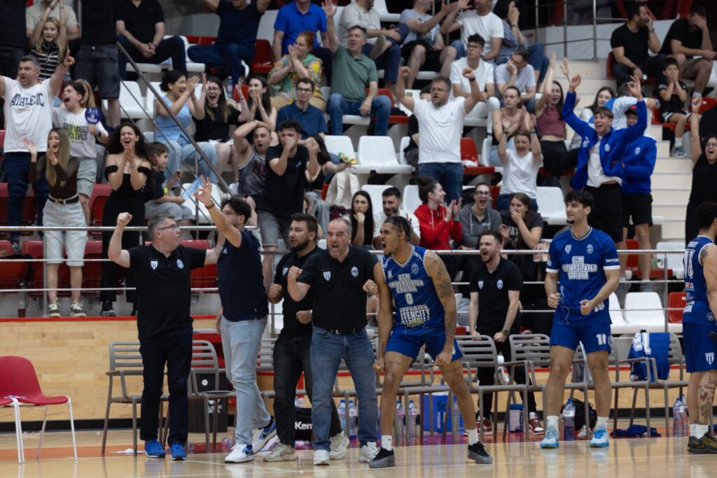 Echipa de baschet SCM U Craiova a obținut prima medalie