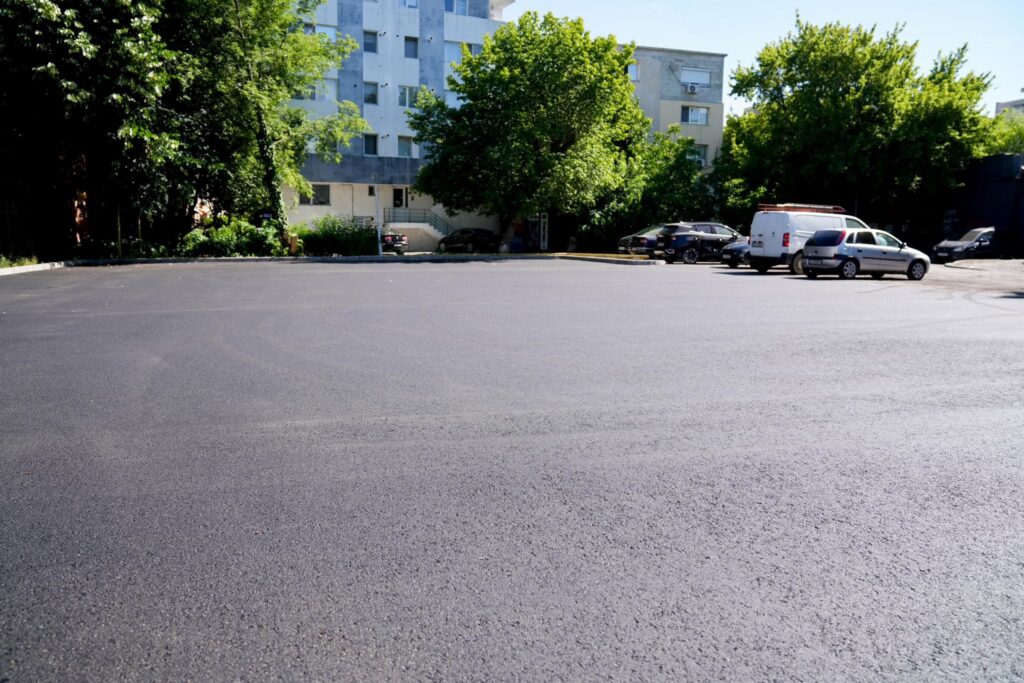 Primăria Craiova investește în 10 noi parcări de cartier Autoritățile locale fac eforturi pentru șoferii din oraș - Jurnalul Olteniei – Știri din Craiova și Oltenia Primăria Craiova investește în 10 noi parcări de cartier Autoritățile locale fac eforturi pentru șoferii din oraș