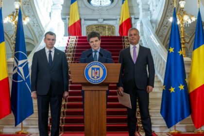 Nicușor Dan și premierul desemnat, Adrian Veștea. Foto: presidency.ro