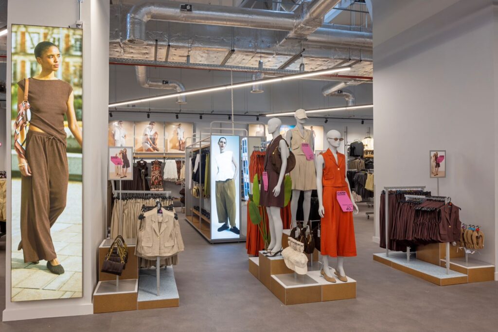 Primark s-a deschis oficial la Craiova: Investiție de peste 10 milioane de euro în ElectroPutere Mall