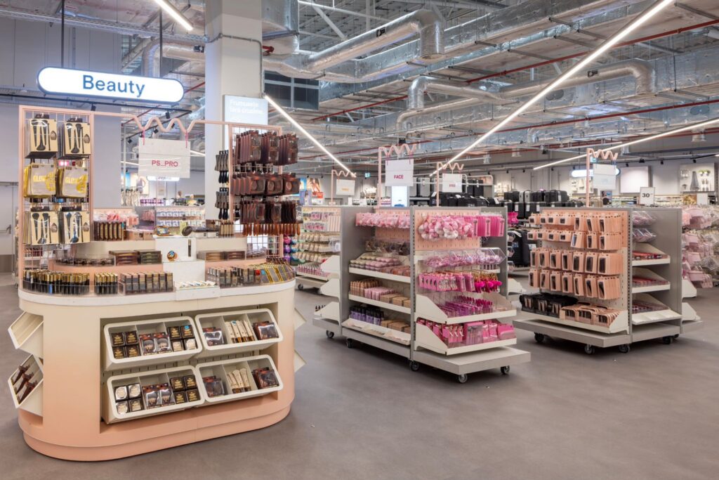 Primark s-a deschis oficial la Craiova: Investiție de peste 10 milioane de euro în ElectroPutere Mall