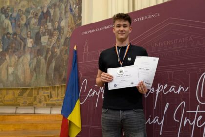 Elev din Vâlcea, medaliat cu argint la Olimpiada de AI