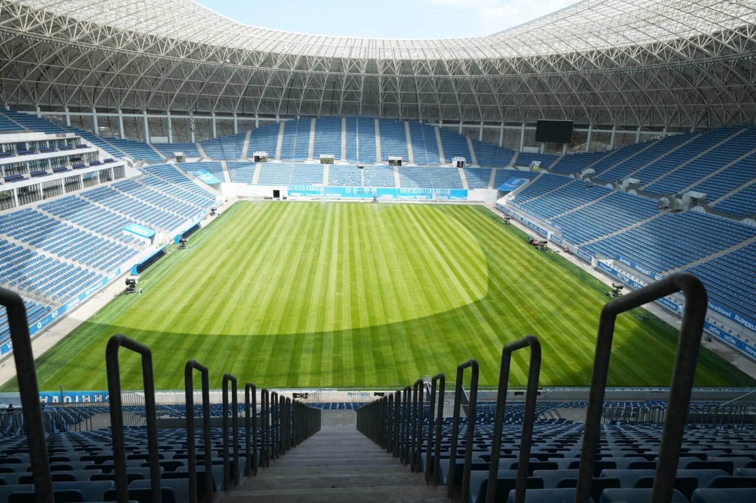 Olguța Vasilescu: Stadionul din Craiova, pregătit de sezon - Jurnalul Olteniei – Știri din Craiova și Oltenia Olguța Vasilescu: Stadionul din Craiova, pregătit de sezon