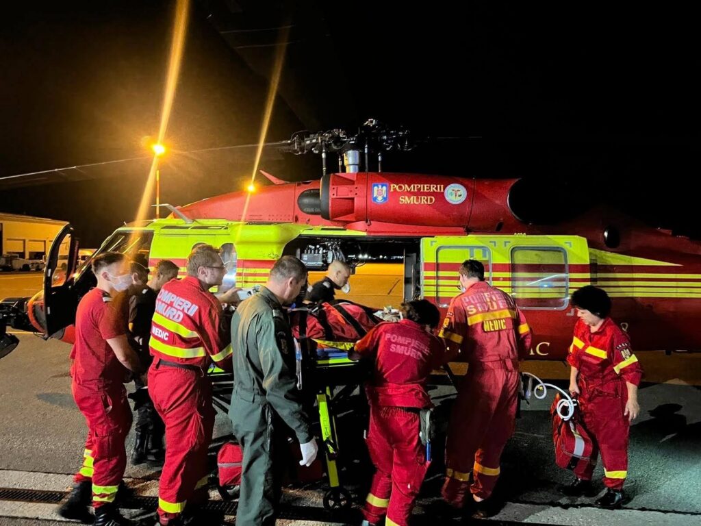 Craiova: Misiune aeromedicală de salvare a unei tinere