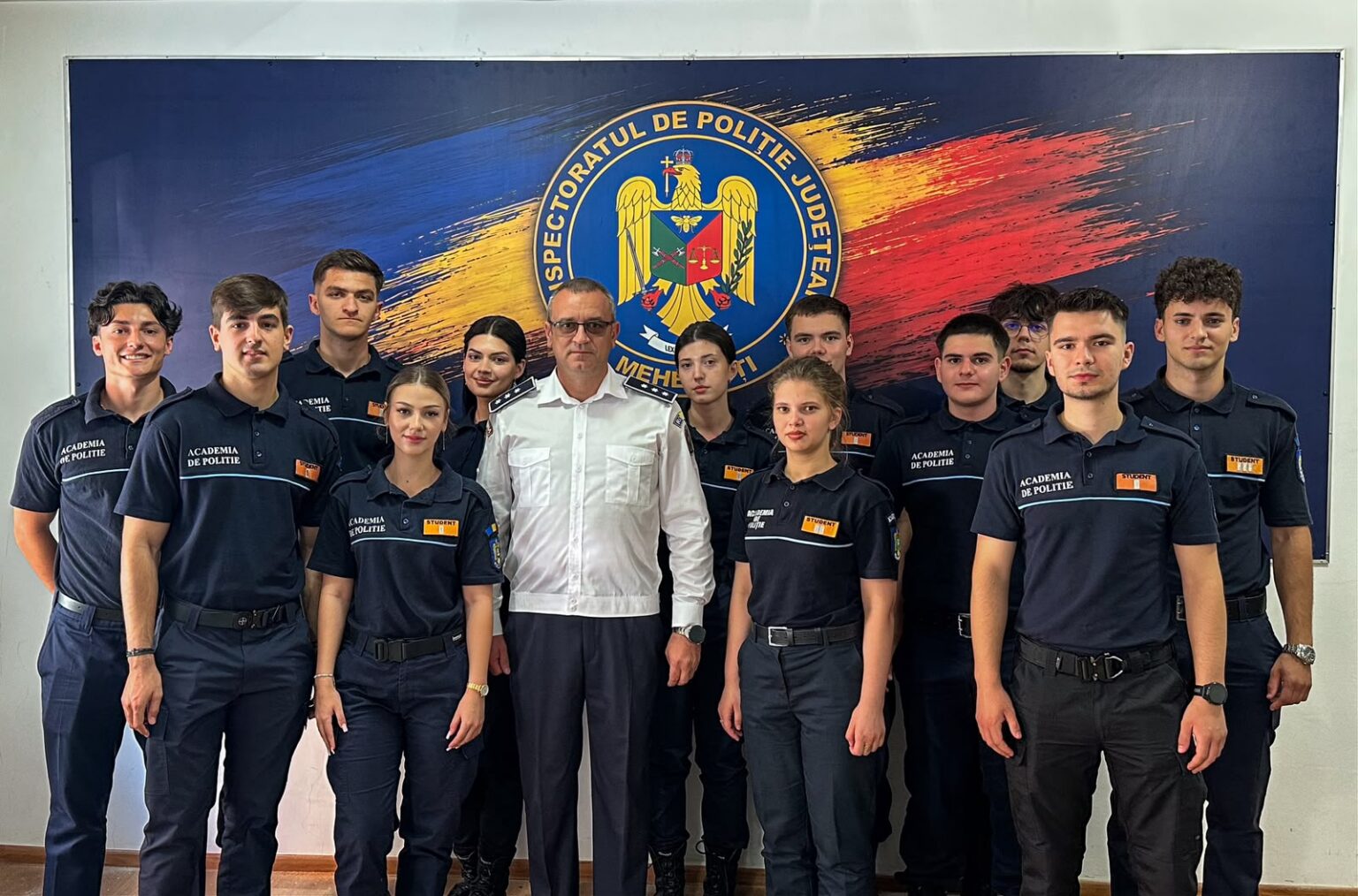 Studenți ai Academiei de Poliție, practică în Mehedinți