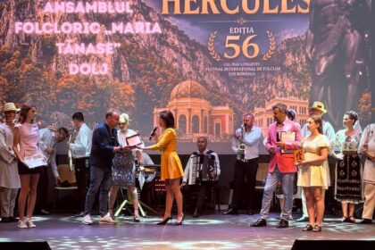 Folclorul oltenesc a strălucit pe scena Festivalului Hercules