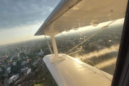 Dezinsecție aeriană în Craiova pe aproape 800 de hectare