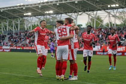 Oltenii l-au făcut vedetă pe Alexandru Pop după Dinamo - Craiova 5-1