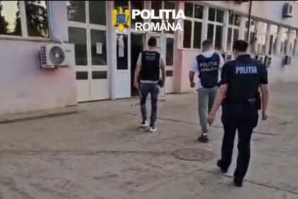 Percheziții în Gorj și Mehedinți
