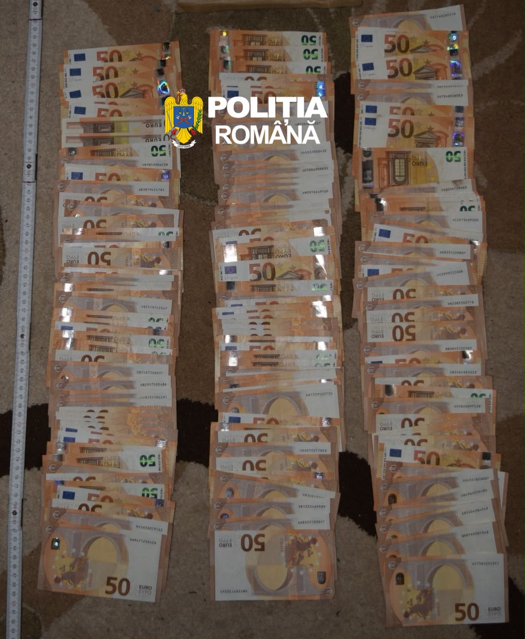 Spălare de bani în Vâlcea: Percheziții și 1,5 mil. lei
