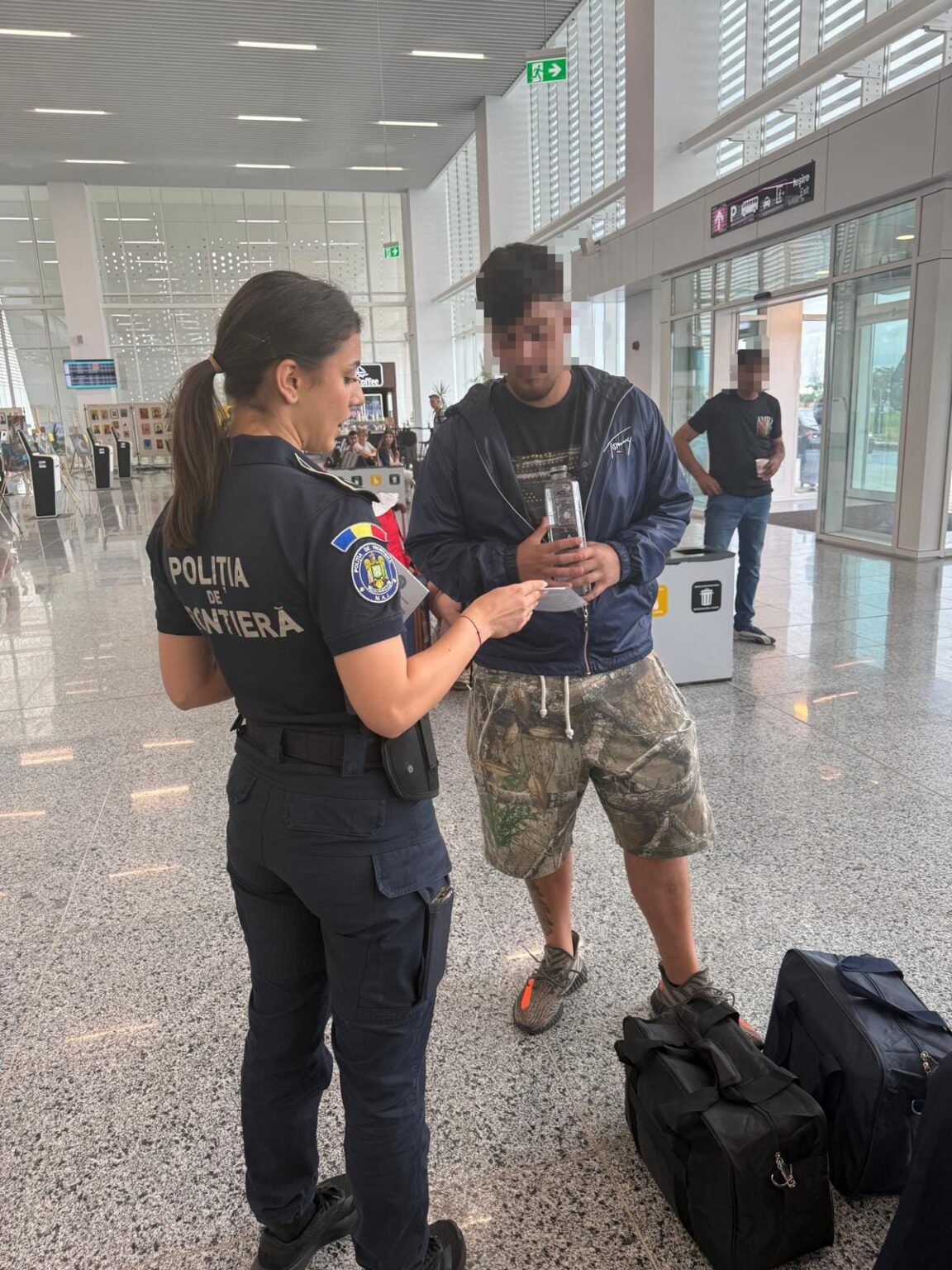 Craiova: Razie informativă antidrog la aeroport